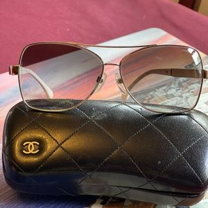 Chanel aviator sunglasses. Gradient .